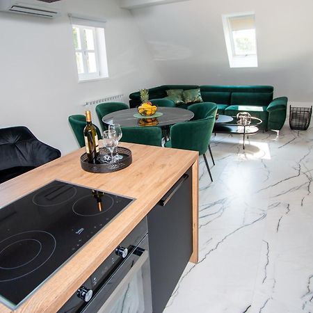 Apartmani Kac كارلوفاتش المظهر الخارجي الصورة