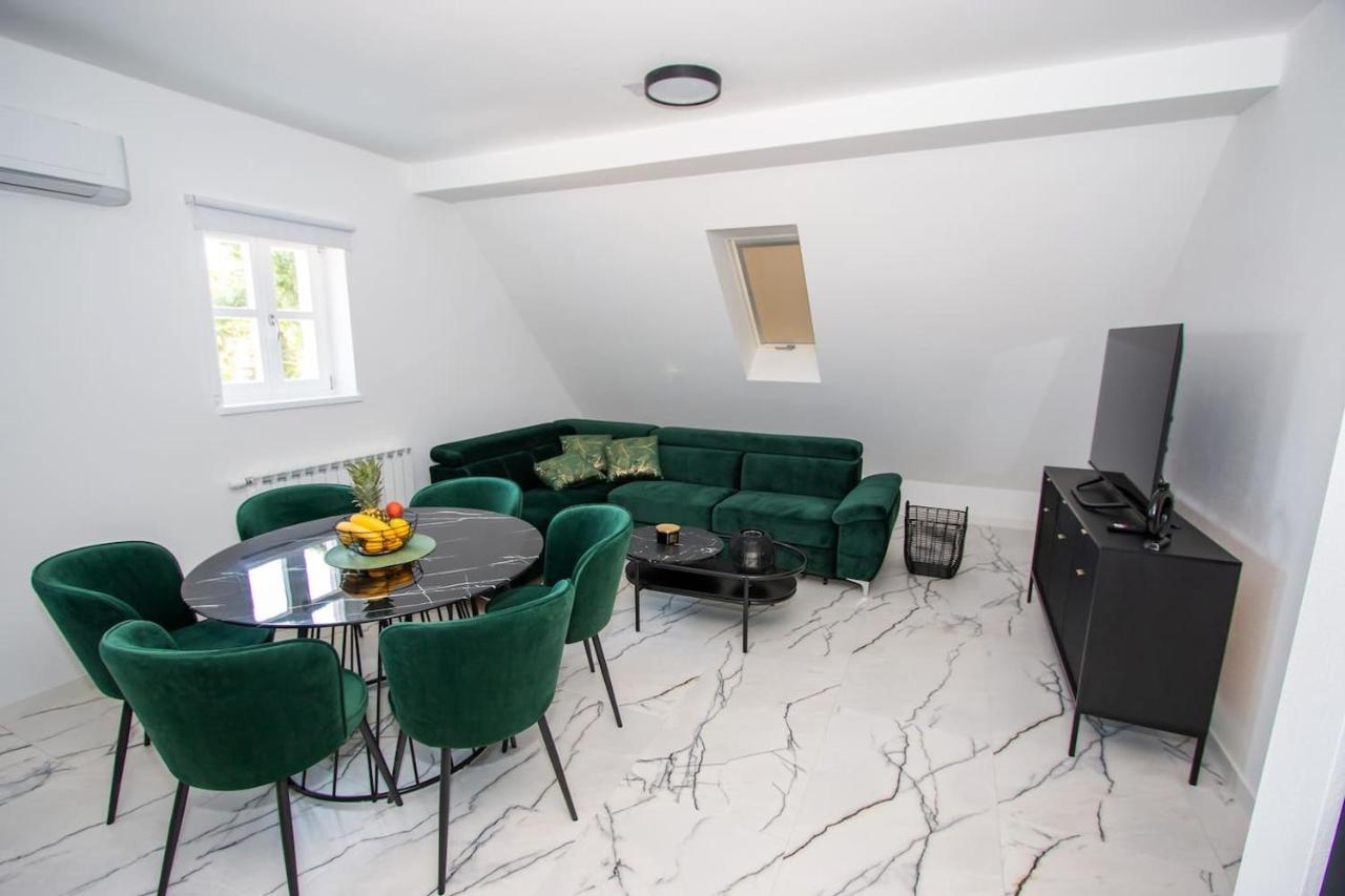Apartmani Kac كارلوفاتش المظهر الخارجي الصورة