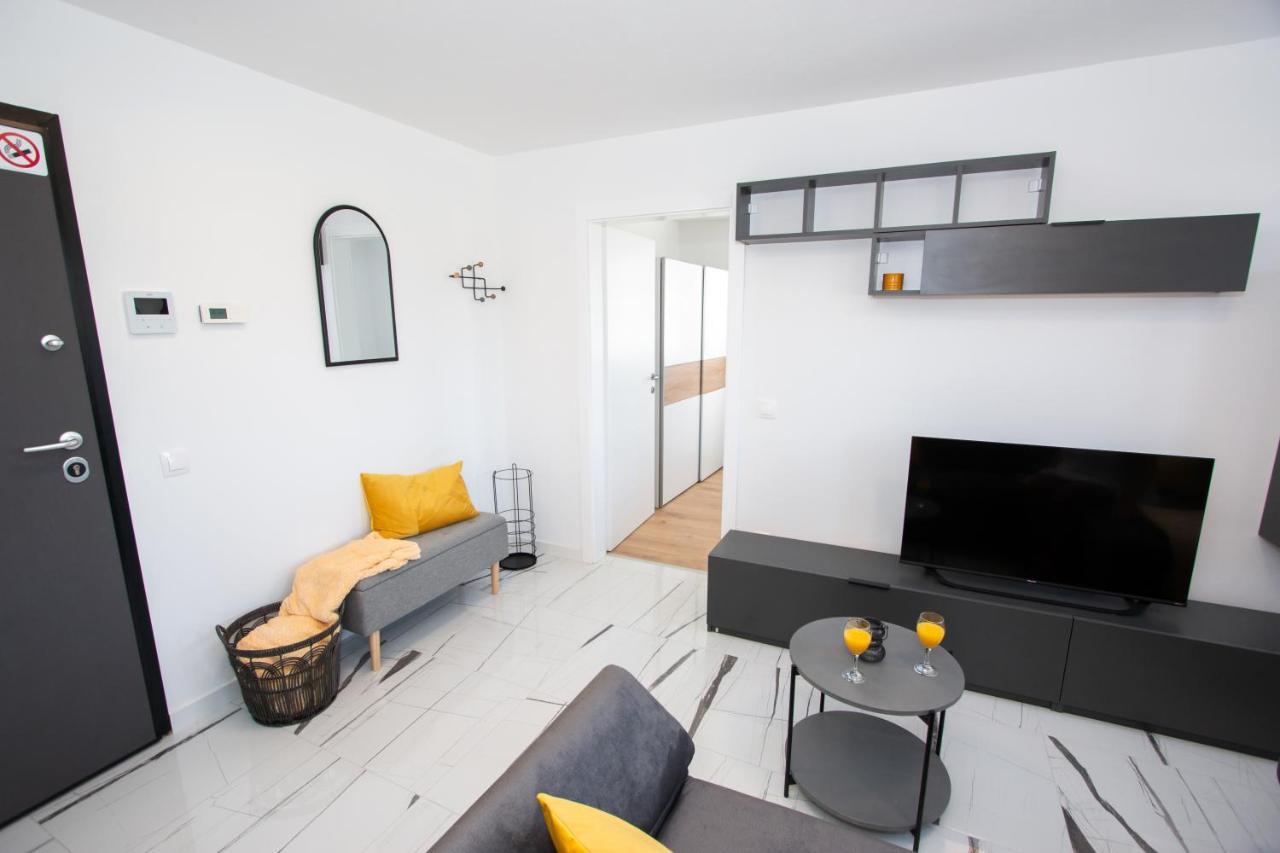 Apartmani Kac كارلوفاتش المظهر الخارجي الصورة