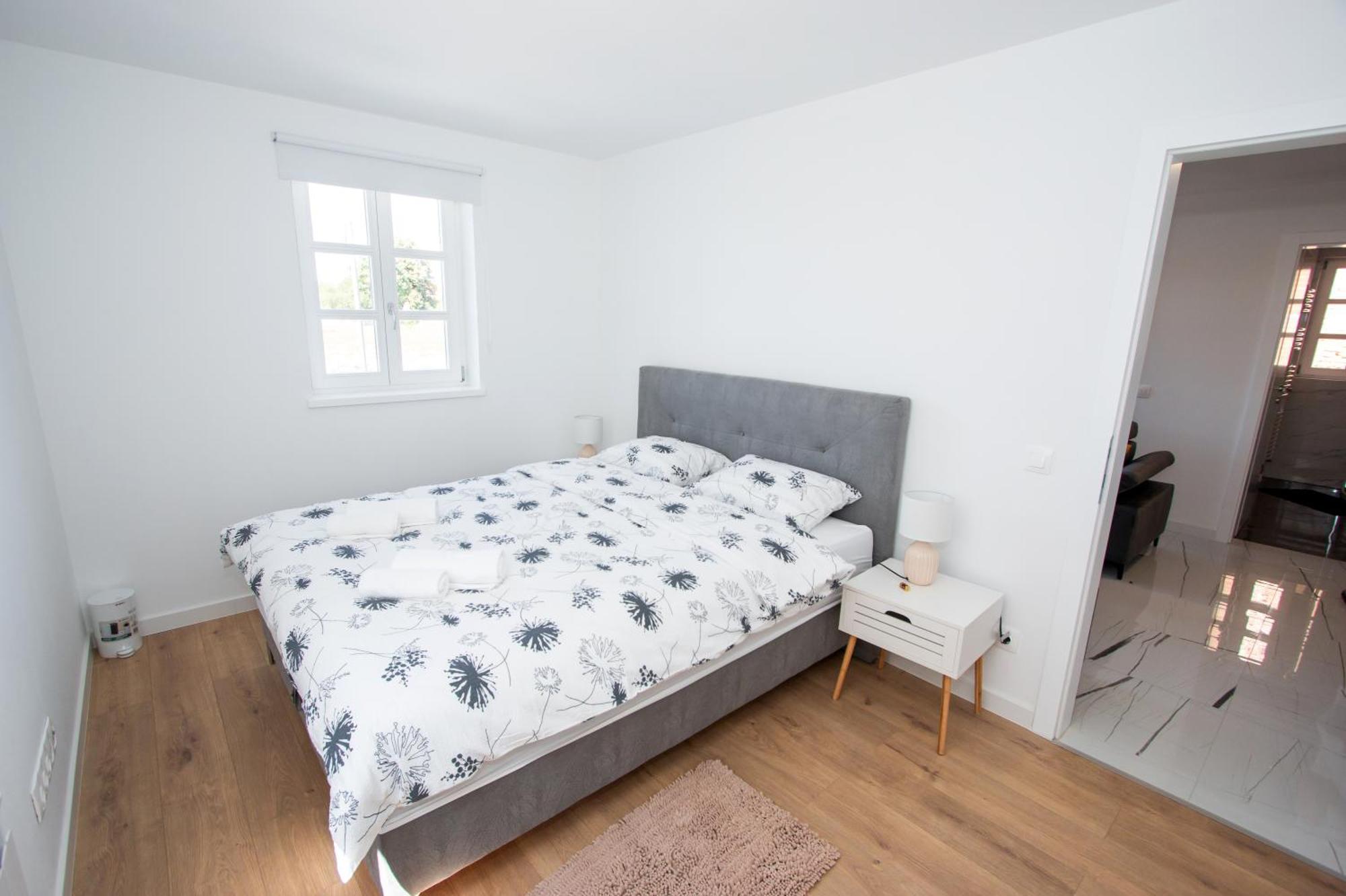 Apartmani Kac كارلوفاتش المظهر الخارجي الصورة