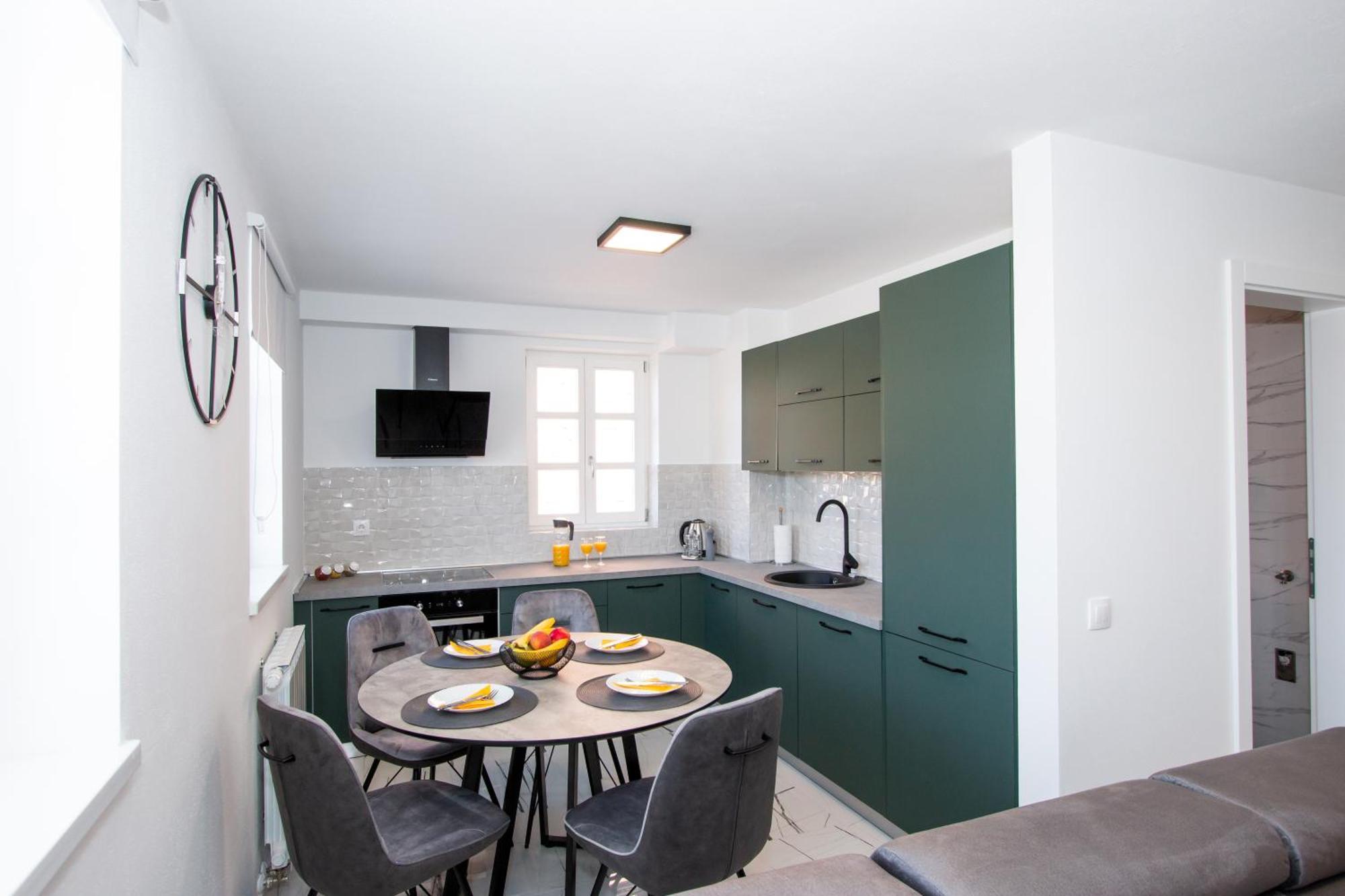Apartmani Kac كارلوفاتش المظهر الخارجي الصورة